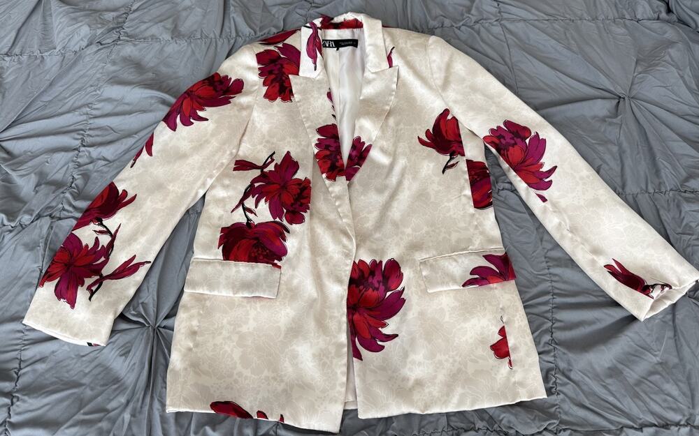 Zara Blazer Size M Floral Red/White Satin Open Front
